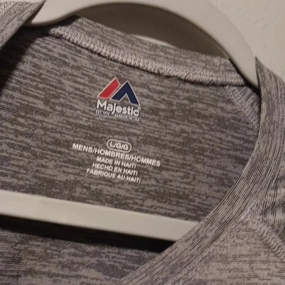 Majestic Men's Heather Gray Seattle Mariners Short-Sleeve Logo Tee - Picture 4 of 11